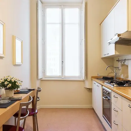 Palazzo Garibaldi - Myhomeincomo Lägenhet Como