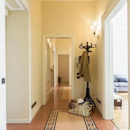 アパート Palazzo Garibaldi - Myhomeincomo コモ